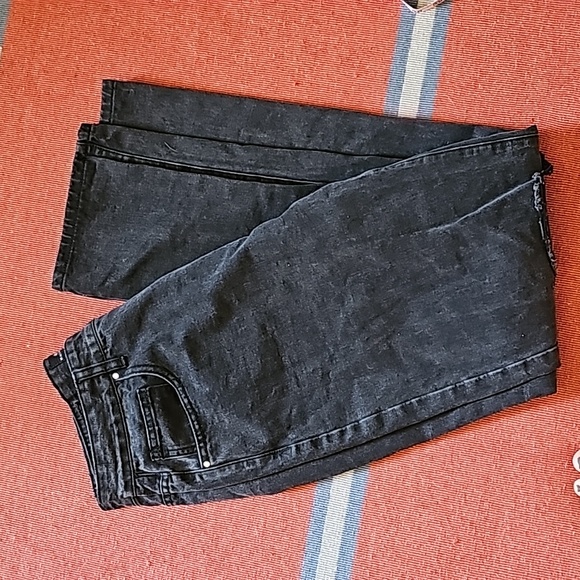 STUNNING COTTON ON STRAIGHT LEG LONG DISTRESSED BLACK JEANS - Picture 8 of 10